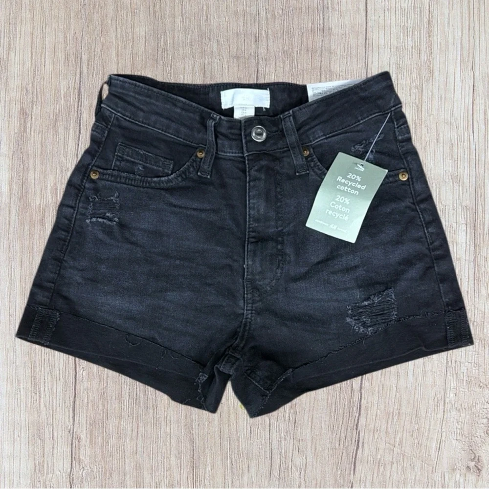 NWT H&M Regular Waist Black Cut Off Roll Ups Raw Hem Ragged Shortie Shorts US 4